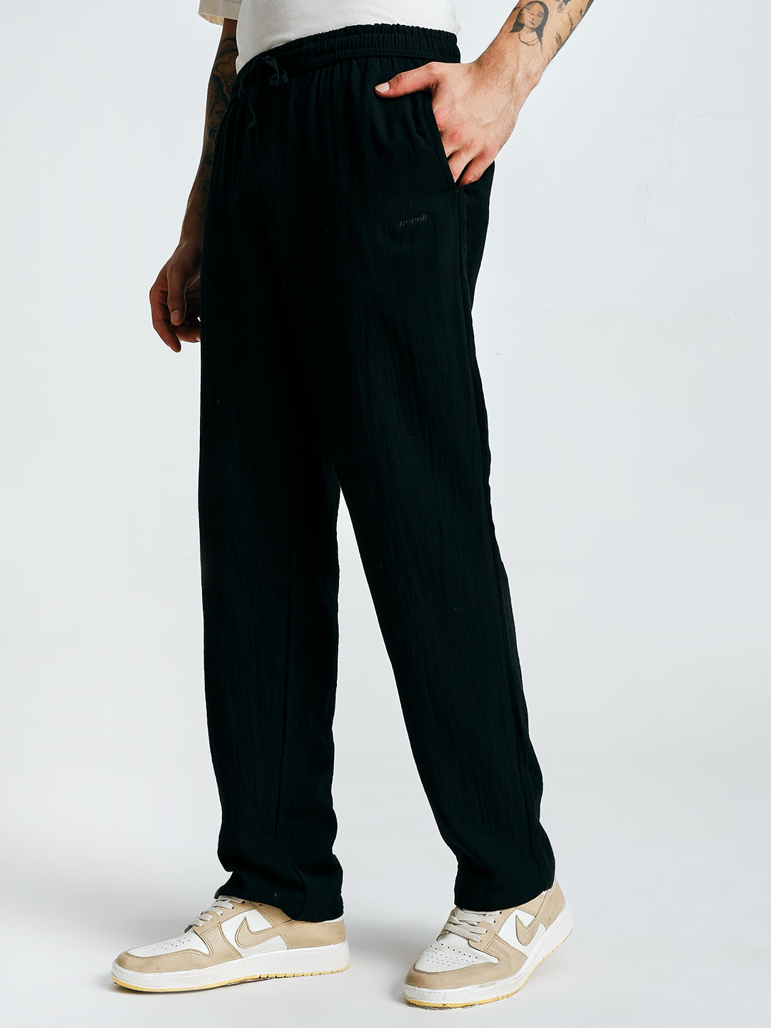 Men Solid lounge pants - Black